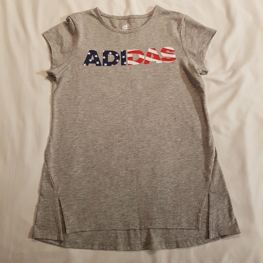 Adidas girls size Large or 12/14 gray short sleeve shirt